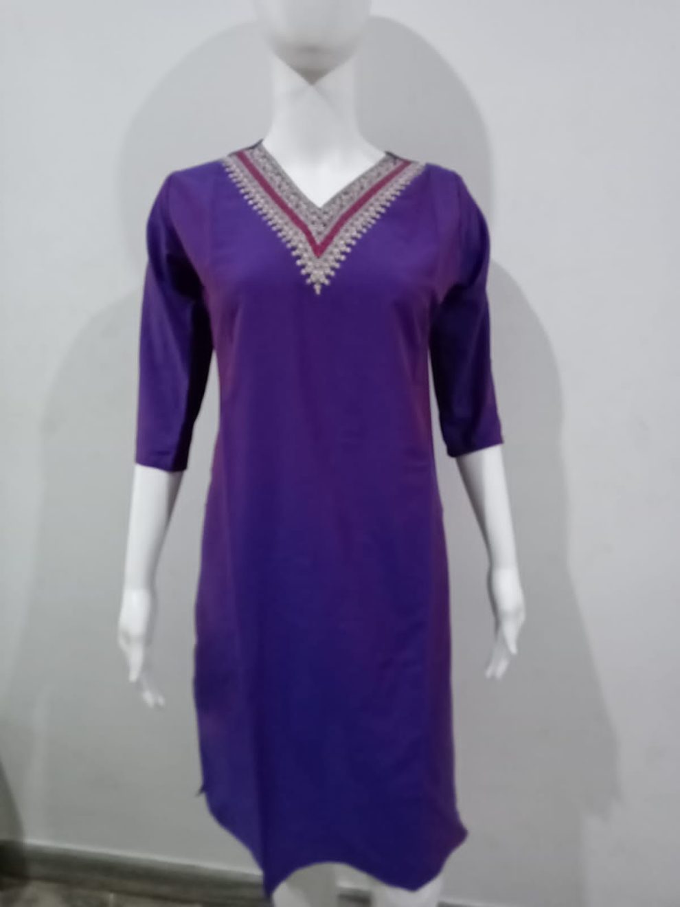 Elegant Purple Silk Kurti with V-Neck Embroidery - Image 2