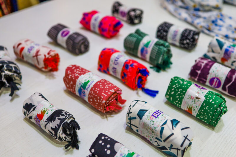 15-Piece Printed Polyester Stole Combo - Image 3
