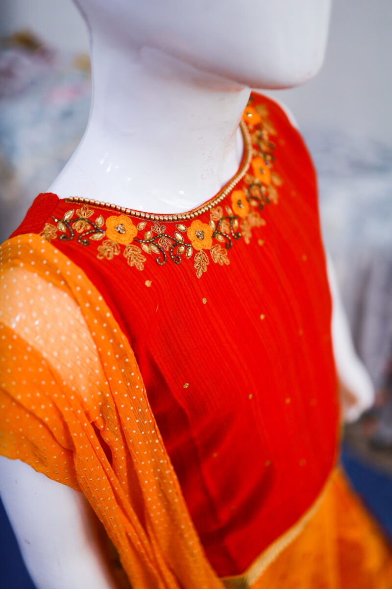 ✨ Girls' Vibrant Slub Silk Jacquard Lehenga Set - Image 4